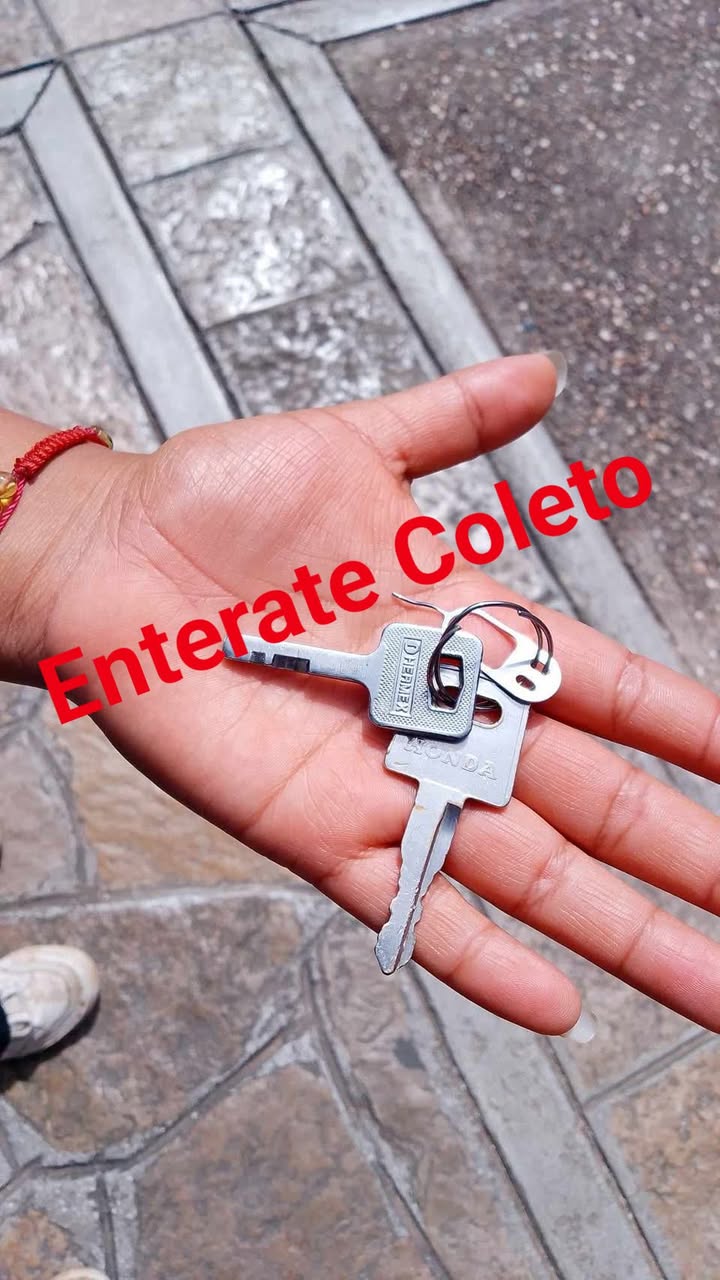 Buenos días #EnterateColeto, me encomtre estas llaves en el andador de guadalupe, si de casualidad es de alguien yo las tengo y si gusta recuperarás que se comunique conmigo al 9671416078